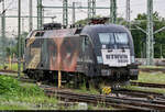 182 510-8  Ludwig van Beethoven  (Siemens ES64U2-010) wartet auf dem Gleisvorfeld in Stuttgart Hbf auf neue Aufgaben.