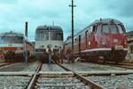 Zwei Stuttgarter Vorortzüge und rechts daneben ein ET 56 der DB (danach DB-Baureihe 456) auf dem Areal neben dem Stuttgarter Hauptbahnhof bei einer Feier des BDEF.