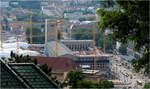 Rundumerneuerung - 

... des Bonatzbaues, das Empfangsgebäude des Stuttgarter Hauptbahnhofes. Blick vom Kriegsberg.

27.06.2024 (M)