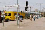 Im Hauptbahnhof Stuttgart fand am 31.05.1984 eine Veranstaltung des BDEF statt. Der Doppelstockwagen (Mittelwagen) der Lübeck-Büchener Eisenbahn war vielbestaunt.