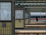 Alter Bahnhof, moderner Zug -     Hauptbahnhof Stuttgart, 14.11.2011 (J)