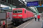 143 882-9 am 10.05.2013 mit RE 19955 nach Schwbisch-Hall Hessental in Stuttgart Hbf.