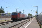 ÖBB 1293 194 mit einem KLV Richtung Gemünden, am 25.06.2024 in Thüngersheim.