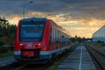 Lint 41 steht auf dem Bahnhof Torgelow und wartet auf den Gegenzug nach Gleis 2 aus  Richtung Pasewalk. Dieser Triebwagen soll auch zwischen Pasewalk und Stettin verkehren, aber wird er die Zulassung über die polnische Grenze zu fahren erhalten? Denn in den Jahren zuvor war für den OLA Talent auf dem Grenzbahnhof Löcknitz Endstation, weiter ging es dort nach Stettin  im SEV. - 06.09.2015