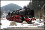 50245 als Denkmal an der Schwarzwaldbahn am Bahnhof Triberg am 12.3.2016.