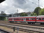 Am 04.06.17 sonnte sich der D-DB 50 80 22-34 588-0 Bnrz 452.1 in Ulm am Hbf