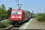 Containerzug mit 185 338-1 DB durchfährt den Bahnhof Vaihingen(Enz) auf Gleis 1 Richtung Bietigheim-Bissingen.
[26.7.2019 | 13:08 Uhr]