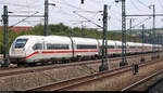 812 004-0 (Tz 9004) als ICE 576 (Linie 22) von Stuttgart Hbf nach Hamburg-Altona durchfährt den Bahnhof Vaihingen(Enz) auf Gleis 5.
(Neubearbeitung)
[26.7.2019 | 13:53 Uhr]