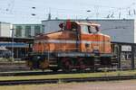 Saar Rail Lok 62 (Henschel 31620/1971) am 30.03.2021 in Völklingen. Das Bild wurde durch einen Zaun aufgenommen.