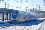 IC2202 nach Norddeich Mole (Zugeinheit 2862 mit 146 570-7)bei der Abfahrt vom Hauptbahnhof Wanne-Eickel.