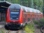 Abfahrt vom RE2 nach Düsseldorf Hauptbahnhof (geschoben von 146 111) in Wanne-Eickel.