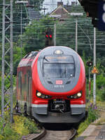 Ankunft des Dieseltriebzuges 632 613 am Hauptbahnhof Wanne-Eickel.