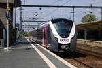 1440 122 (Alstom Coradia Continental) als ENO83562 (RE50) nach Hildesheim Hbf steht im Startbahnhof Wolfsburg Hbf auf Gleis 8 bereit. [19.7.2017 - 10:53 Uhr]