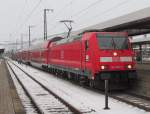 146 209-2 steht am 26. Januar 2013 mit einem RE nach Stuttgart Hbf im Wrzburger Hbf.