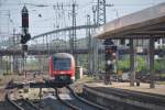 WÜRZBURG, 04.10.2014, 440 310-0 als Nahverkehrszug bei der Ausfahrt aus dem  Würzburger Hauptbahnhof