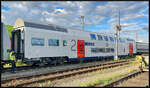 Der SNCB Doppelstockwagen 50 88 8296 00 1-8 B-B am 13.07.2024 in Würzburg Hbf.