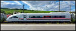 Der Velaro EGYPT Steuerwagen 8002 (93 90 0408 502-2 EG-NAT) am 13.07.2024 in Würzburg Hbf.