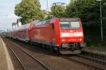 146 126-8 stand am 04.07.2009 in Wunstorfer Bahnhof zur Abfahrt bereit.Das besondere war,es war vorne kein Steuerwagen,sondern die 146 106-0 zog den Zug nach Hannover.Bevor es andersrum wieder zurck nach Rheine ging.