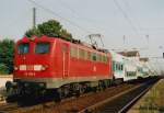 110 169 mit RE 24224 (Hannover–Minden) am 10.09.1999 in Wunstorf