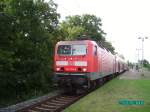 RB Zwickau (Sachs) Hbf - Dresden Hbf mit 143 355-6 steht in Zwickau Pölbitz zur abfahrt bereit.