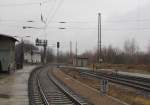 Der Bahnsteig 6 mit dem Gleis in Richtung Adorf (Vogtl) am 05.01.2013 in Zwickau (Sachs) Hbf.