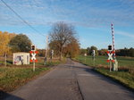 Bahnübergang Teutendorf (Strecke Rostock-Tessin) am 30.Oktober 2016.