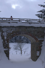 Kleine Bogenbrücke , stillgelegte Strecke Holzhau-Moldava.17.01.2017 15:15 Uhr.