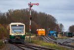 PRESS Triebwagen 650 032 einfahrend in den Bahnhof Putbus Höhe Ausfahrsignal B nach Bergen. - 28.11.2020 