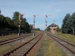 Ausfahrsignale Richtung Norden,am 28.September 2014,in Karow(Mecklenburg).Aufnahme vom Bahnsteigende aus.