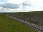 Die neue Schnellfahrstrecke von Erfurt nach Nürnberg bei km 183.4, hinter dem Tunnel Augustaburg bei Erfurt.
