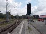 Ausfahrsignal mit verkürztem Signalmast,am 31.August 2014,in Wismar für Ausfahrten in Richtung Bad Kleinen und Rostock.