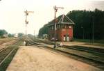 Formsignale und das Fahrdienstleiterstellwerk  Hef  am 28.08.1996 in Heringsdorf.
