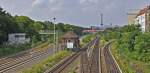 10.08.2013, Berlin-Halensee. Alt und neu: zweimal ein Stw Hal. Blick von der Kurfrstendammbrcke. Links ist der Abzweig nach Grunewald, rechts der S-Bahnabzweig zur Stadtbahn zu sehen.