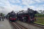 Zwiegesprch unter Lokfhrern der Lok 8 und 01 1066 in Bochum Dahlhausen am 18.9.2010.