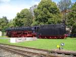 01 1066 der UEF whrend der Rail&Road Classics 2009 im Bahnpark Augsburg. Aus dieser Perspektive ist der imposante fnfachsige ltender der Lok gut erkennbar.