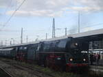 01 519 und 01 202 am 2.9.2021 im Stuttgarter HBF 