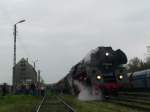 01 509 mit dem Sonderzug nach Wolsztyn macht am 1.5.2010 Halt in Guben.