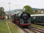 Die 01 1533 am 02.10.2010 bei einer Rangierfahrt im Ampflwanger Museum.