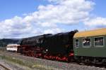 Nachdem der grte Teil der Fahrgste im Bahnhof Wernigerode den Sonderzug aus Zwickau zum Besuch des hier am 09.06.2012 stattfindenden Bahnhofsfestes verlassen hat, dampft 01 0509 ihrem heutigen