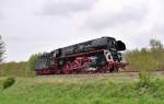 die 01 0509 kommt Lz von Bergen nach Putbus zum Bahnhofsfest am 11.05.2013