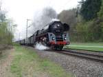 BR 01 519 am 19 April 2003 zwischen Schaffhausen und Thayngen auf dem weg nach Horb zum Damflokfest anlsslich des Jubiluns 30 Jahre  Eisenbahnfreunde Zollernbahn