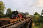 Am 2.6.18 bespannte 01 519 den Sonderzug von Westfalen-Dampf aus Emden über Münster nach Köln. Hier ist der Zug gerade auf dem Weg nach Münster wo für die Dampflok der wohlverdiente Feierabend wartete. 