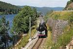 01 519 der EFZ am Morgen des 30.07.2017 mit dem ersten Dampfzug (Titisee - Seebrugg), als sie am Schluchsee entlang fuhr und in Kürze den Endbahnhof erreichen wird.