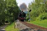 Historische Eisenbahn Frankfurt am Main 01 118 (01 2118-6 DR Nummer) am 11.06.19 bei Kelkheim im Wald beim Dampf in den Taunus