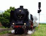 01118 am 19.05.2002 (Pfingsten) mit Sonderfahrt auf der Frankfurt-Knigsteiner Eisenbahn.