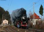 01 1066 der UEF und My 1138 und 1142 (Zugschluss) mit dem DPE 91498 (Mainz Bischofsheim-Alpirsbach) bei der Durchfahrt Steinach (Baden) 27.12.09