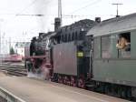 BR 01 118 bei der Ausfahrt aus Trier HBf