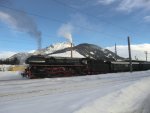 Auf dem Weg von Saalfelden nach Wrgl, legte 01 1533 einen Zwischenhalt im Bahnhof von Hochfilzen ein.