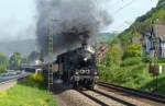 Die Bayerische S 3/6 18 478 und 01 2066 machten am 30.4.2011 in Linz( Rheinl.