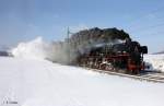 DB 01 1066 mit UEF Sonderzug aus Nrnberg, KBS 510 Hof - Zwickau - Dresden, fotografiert vor Herlasgrn am 11.02.2012 --> Wegen Streckensperrung Richtung Zwickau endete der Sonderzug in Herlasgrn und